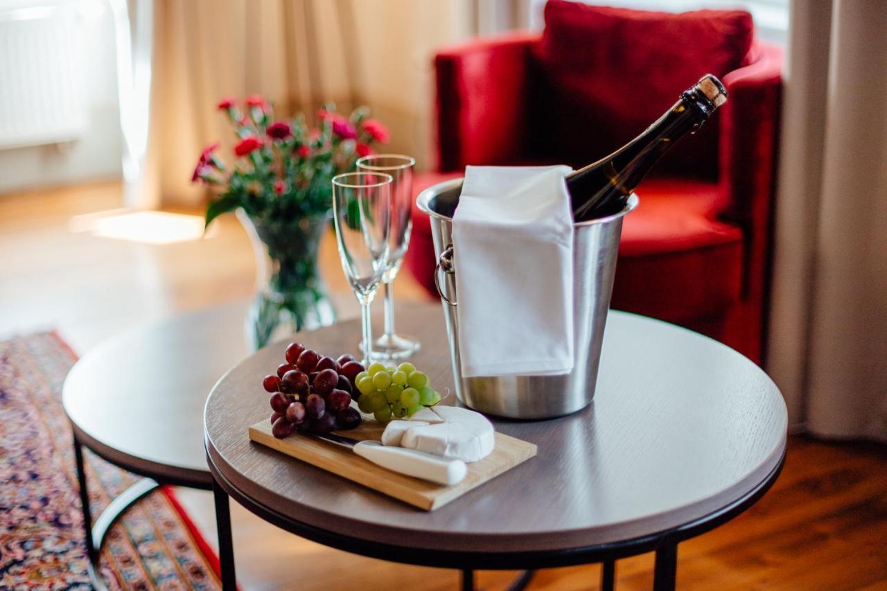 Hotel Glaus Banská Štiavnica Buitenkant foto